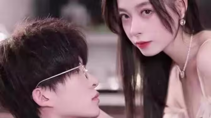 離婚后，夫人成了千億大佬(全集)