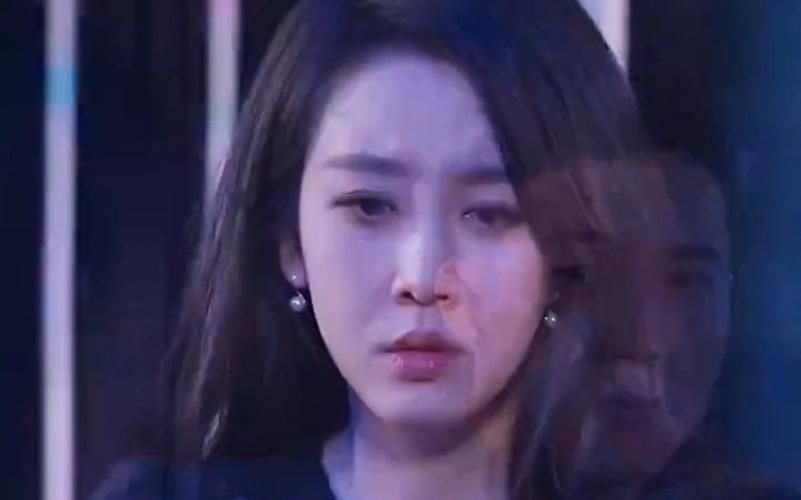 離婚冷她三年后，霍總膝蓋跪穿了(全集)