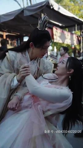 醫(yī)見鐘情，奈何陛下偏要寵我(全集)