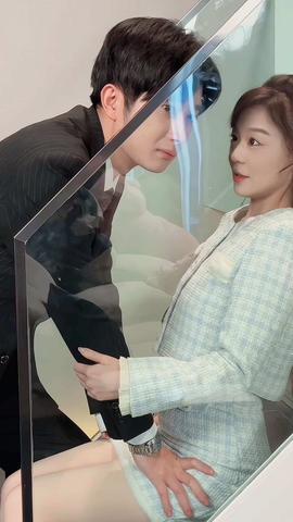 閃婚當(dāng)天，我懷上了豪門(mén)繼承人(全集)